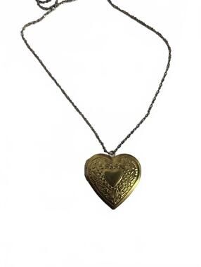 Antique Chain w/ Heart Locket